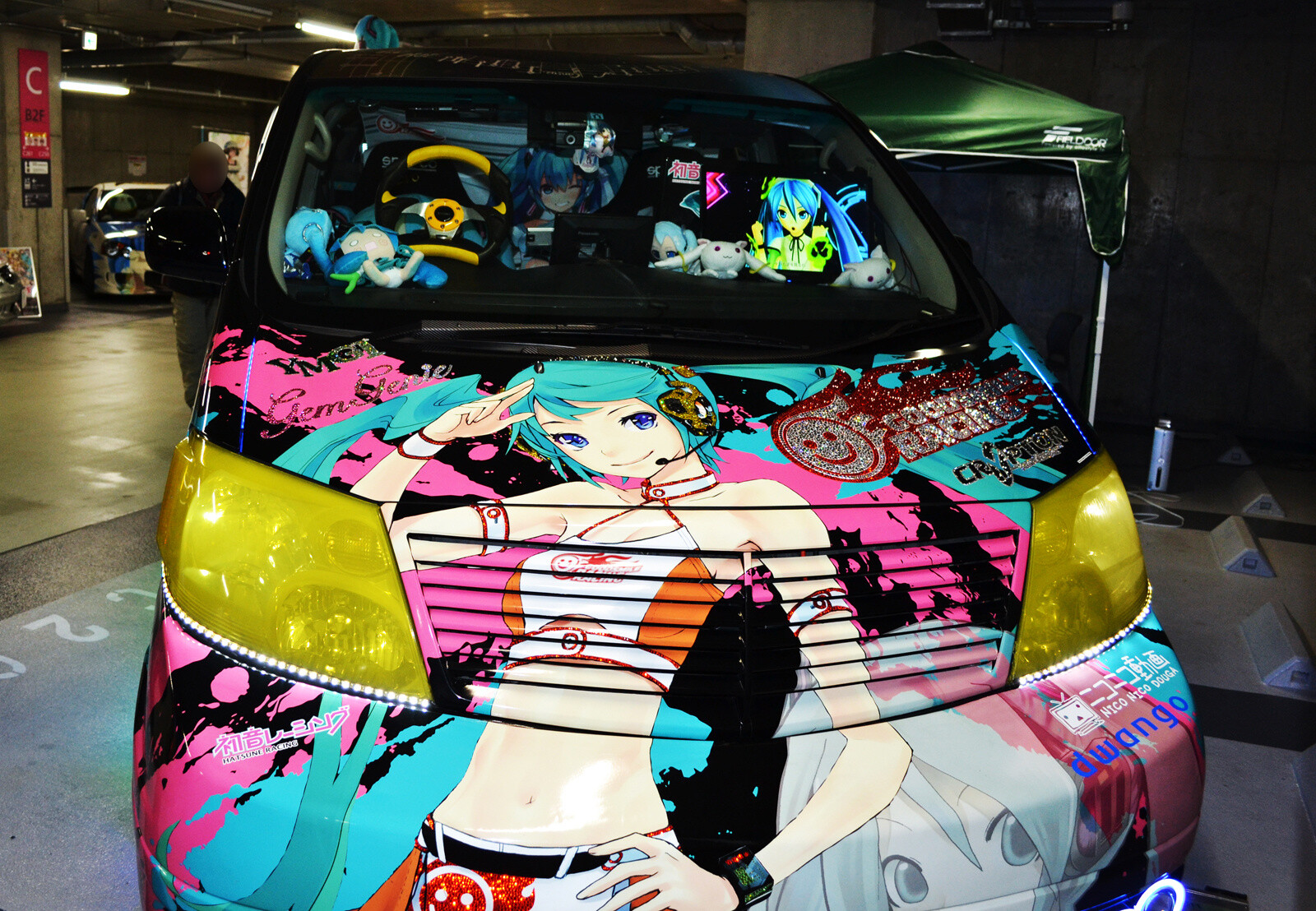 Even Santa Would Be Surprised! Itasha Gather for the Christmas Itasha Festa! (Part 2 of 2) 1