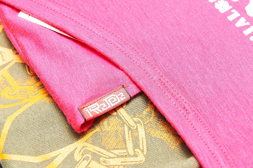 Aiming for High Dimension Anime/Manga Design: MHz Presents the Worlds of *Knights of Sidonia* and *Dorohedoro* in Clothing 27