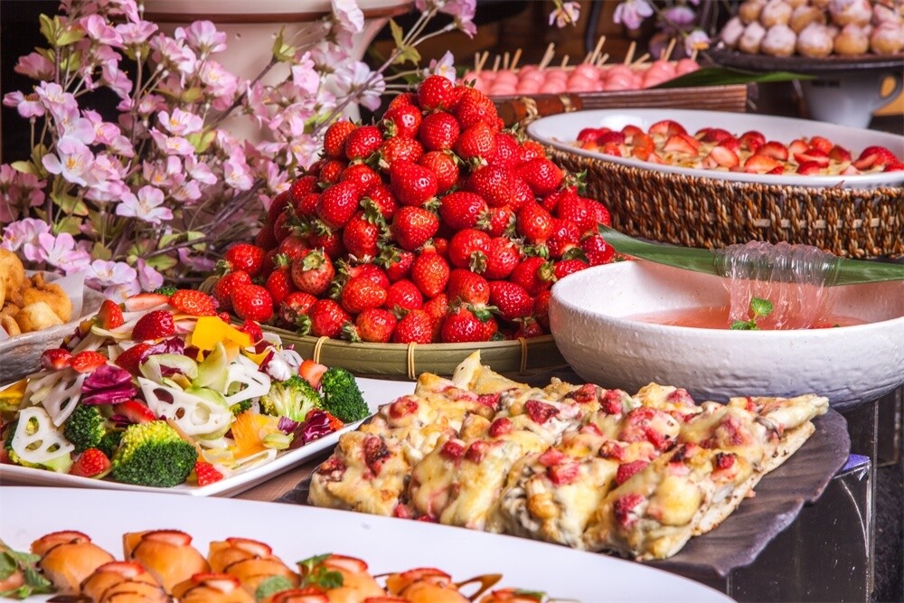 Tokyo Restaurant Holds “Strawberry Tasting Festival” 2