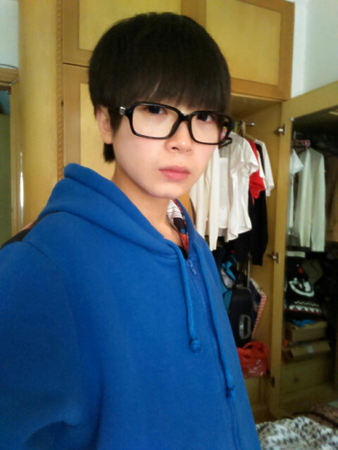 Male teacher in China cosplays as female characters, gets discovered by his own student 14