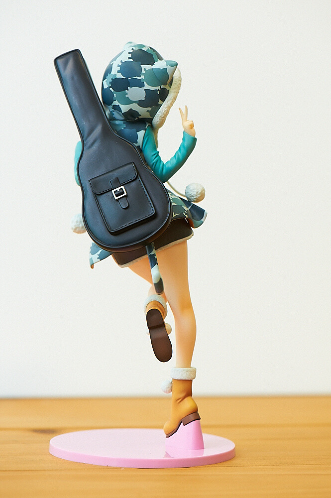 The cool guitar case brings out Sonico’s cuteness! 36