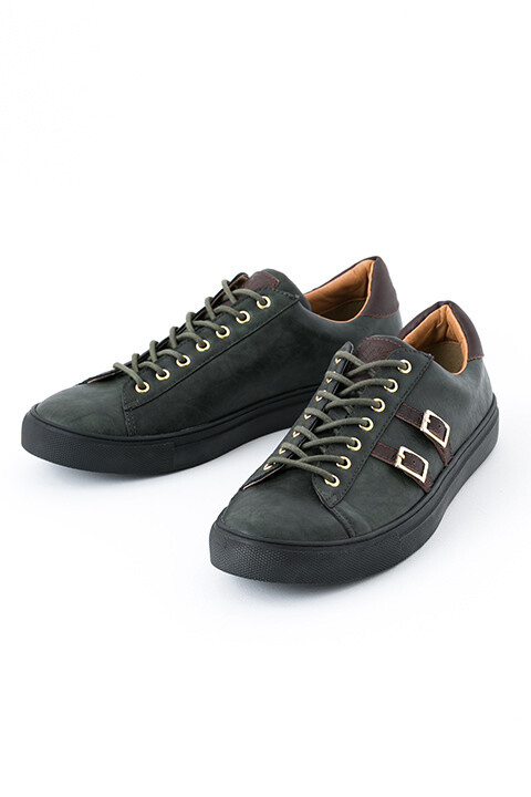 Stay Warm In Stylish Attack on Titan Survey Corps-Inspired Fall Gear! 21