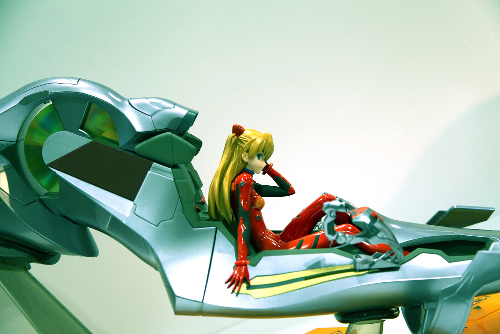 Summer Wonder Festival 2013 Opens! Attendee's Passion and Quest for the Highest Quality Kits Run High! 10