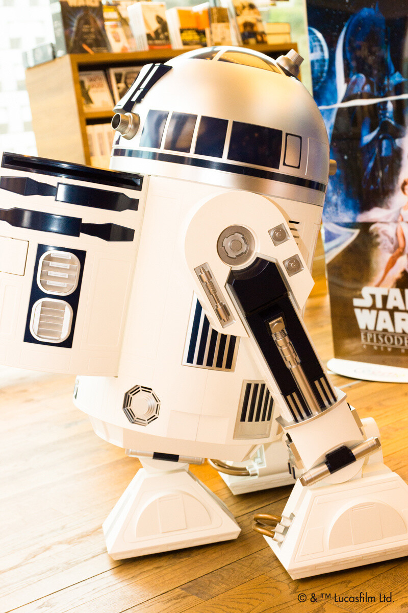 Where’s C-3PO?! R2-D2™ Moving Refrigerator on Display at Daikanyama Tsutaya 11