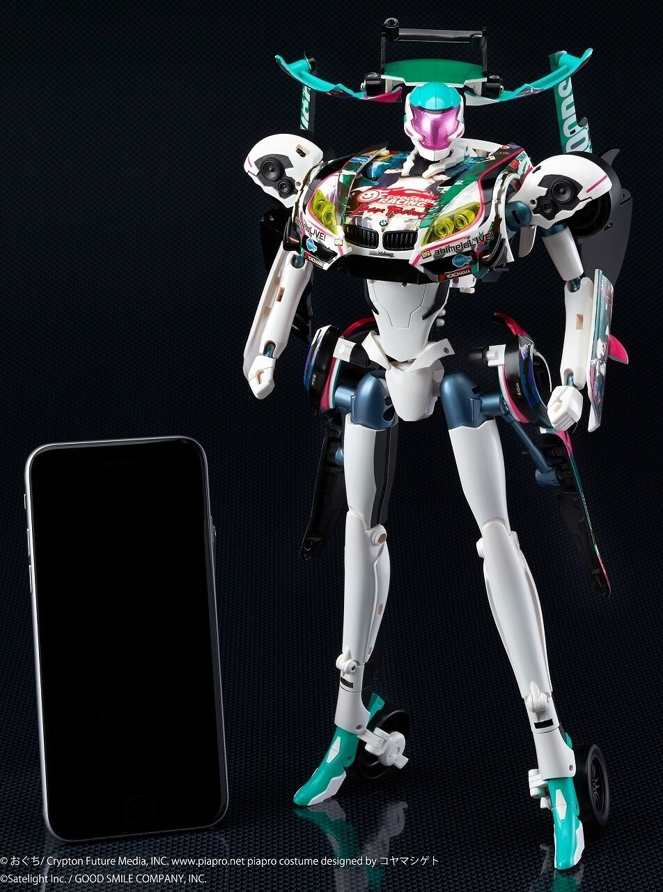 Hatsune Miku Becomes a Racing Car! Pre-Orders Begin for Transforming Robot “GearTribe Hatsune Miku GT Project 2014 Ver.” 1