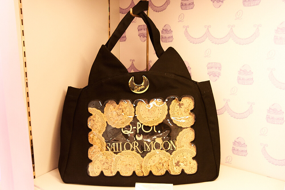 Spend A Day With Pretty Guardians at Incredible Q-pot CAFE. x Sailor Moon Collab! 17