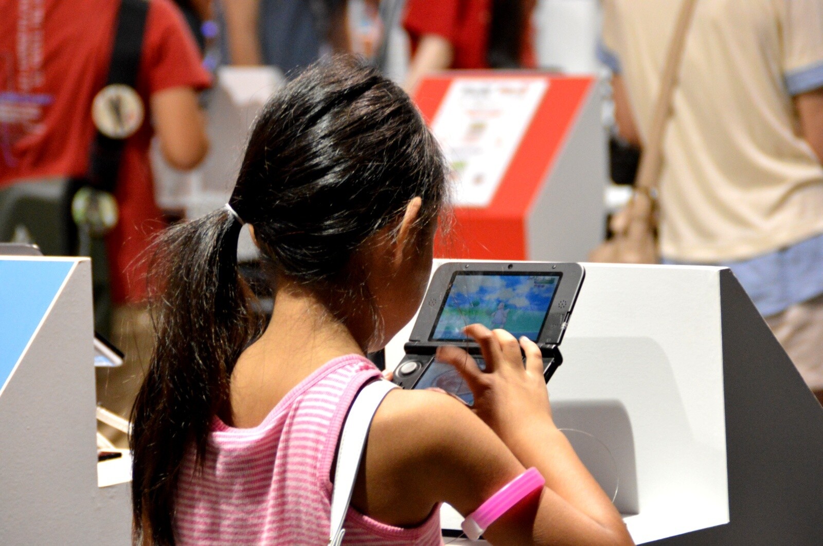 Pokémon Game Show Offers World’s First “Pokémon X and Y” Demo Featuring Pokémon-Amie and Mega Evolution Gameplay! 25