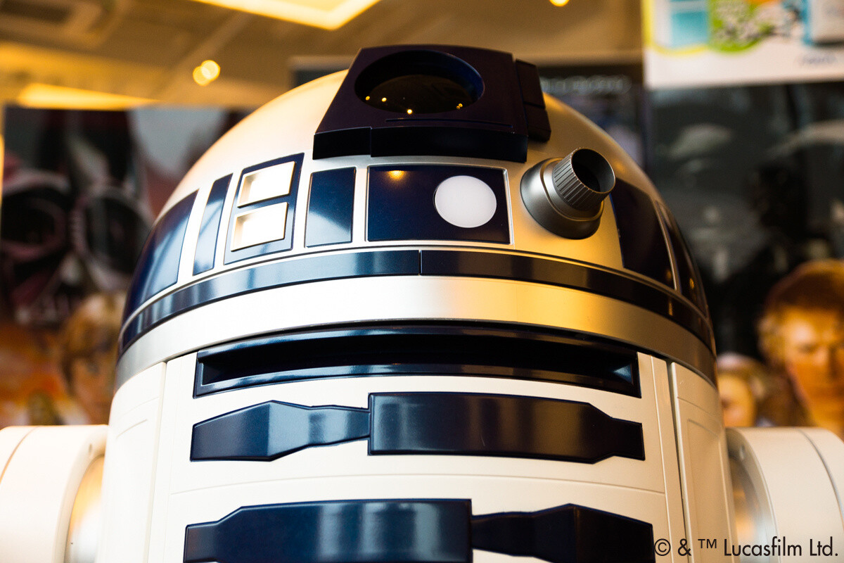 Where’s C-3PO?! R2-D2™ Moving Refrigerator on Display at Daikanyama Tsutaya 0
