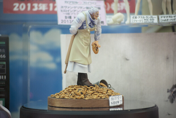 Grandma from *Cookie Clicker* Descends! Sample Displayed at Kaiyodo Hobby Lobby Tokyo 18