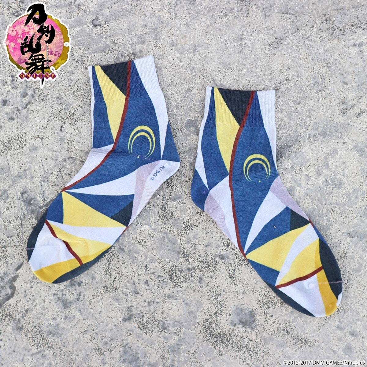 6 Stylish Touken Ranbu Sock Designs Released for Kutsushita Collab! 5