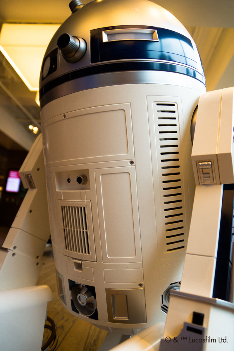 Where’s C-3PO?! R2-D2™ Moving Refrigerator on Display at Daikanyama Tsutaya 1