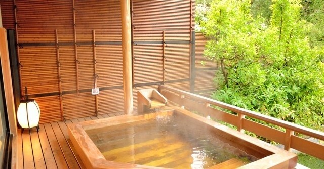 Bring the Scent of Cherry Blossoms to Your Bath or Shower! 2