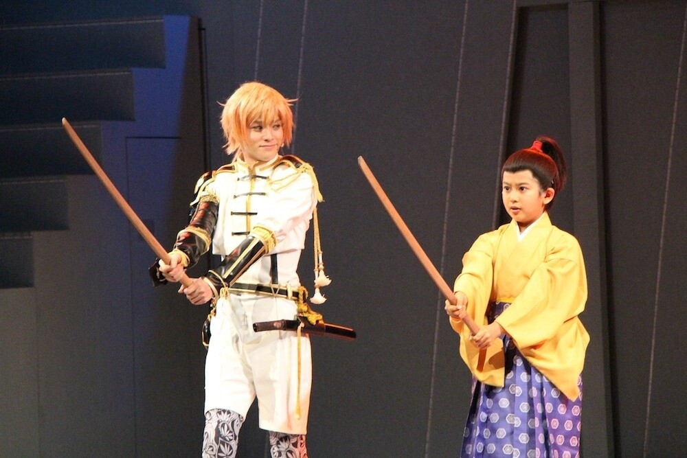 Touken Danshi Protect What’s Important to Them in New Musical “Mitohose no Komori Uta” 3