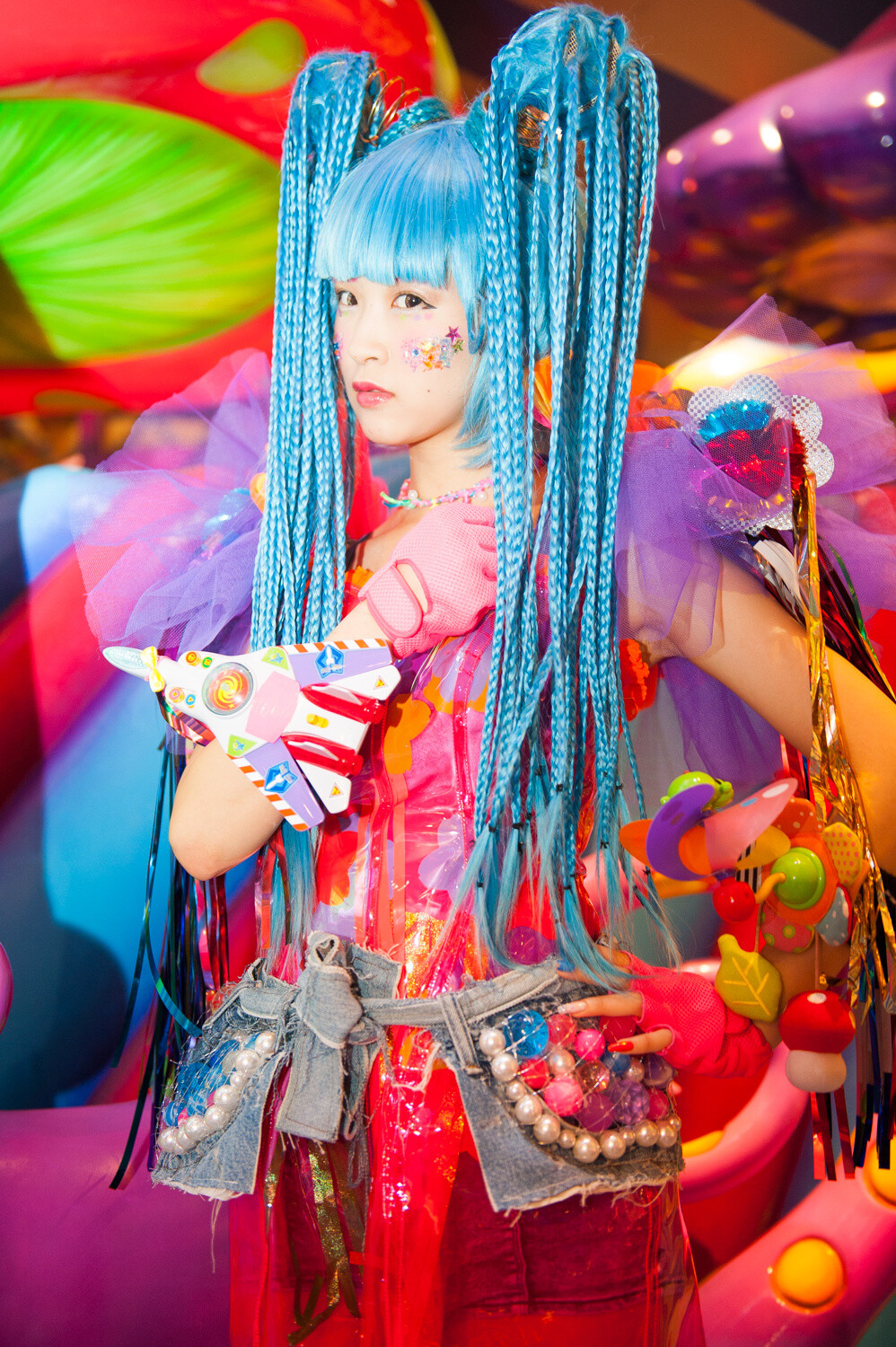 A cafe where you can experience the latest in Harajuku pop culture has opened - the Kawaii Monster Cafe. 28