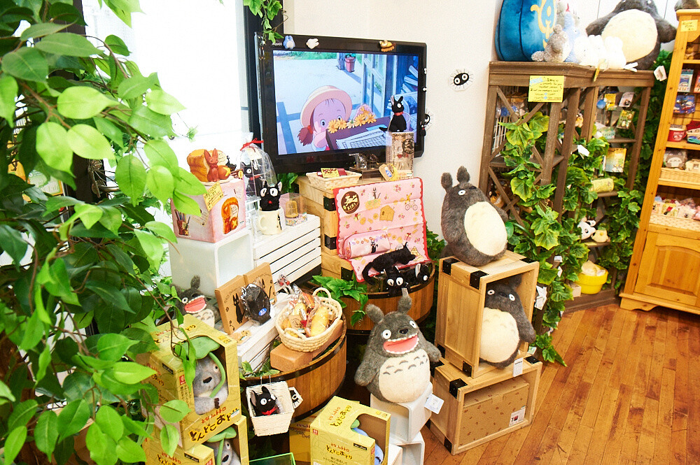 Shocking! Kotobukiya Akihabara - A Shop for Otaku [1/2] 23