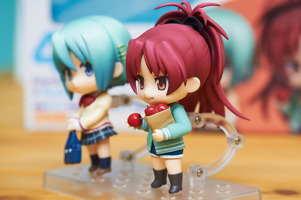 The finely modeled apples are cute, too. 4