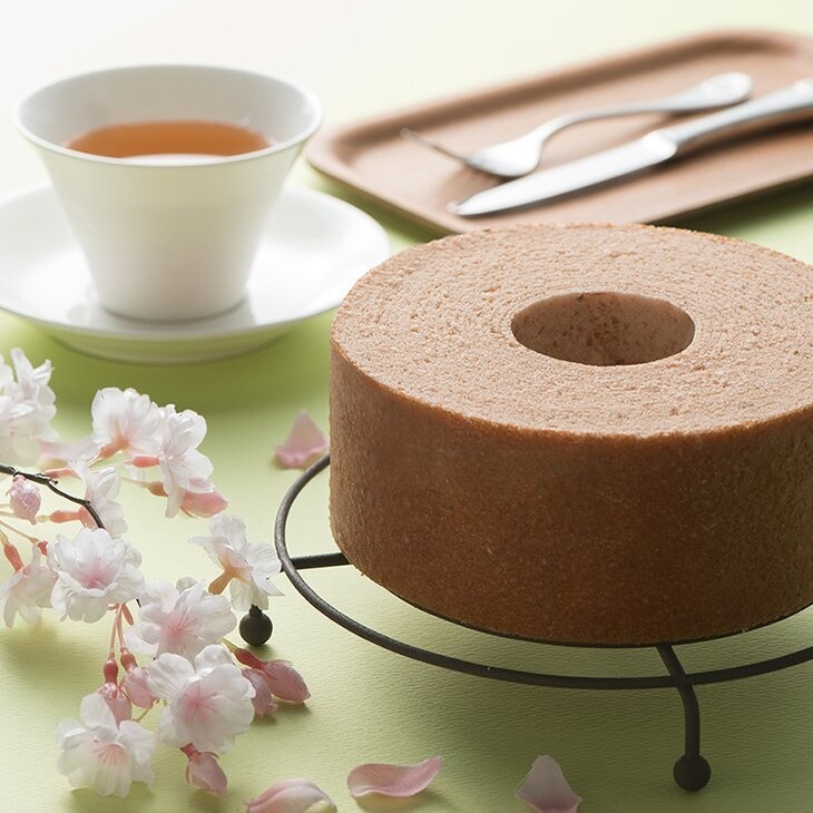 Catch Cherry Blossom Fever with These Sakura-themed Treats! 8