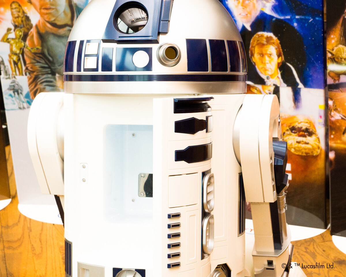 Where’s C-3PO?! R2-D2™ Moving Refrigerator on Display at Daikanyama Tsutaya 12