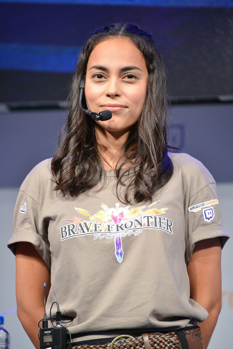 Tokyo Game Show 2015: Booth Girls Collection 36