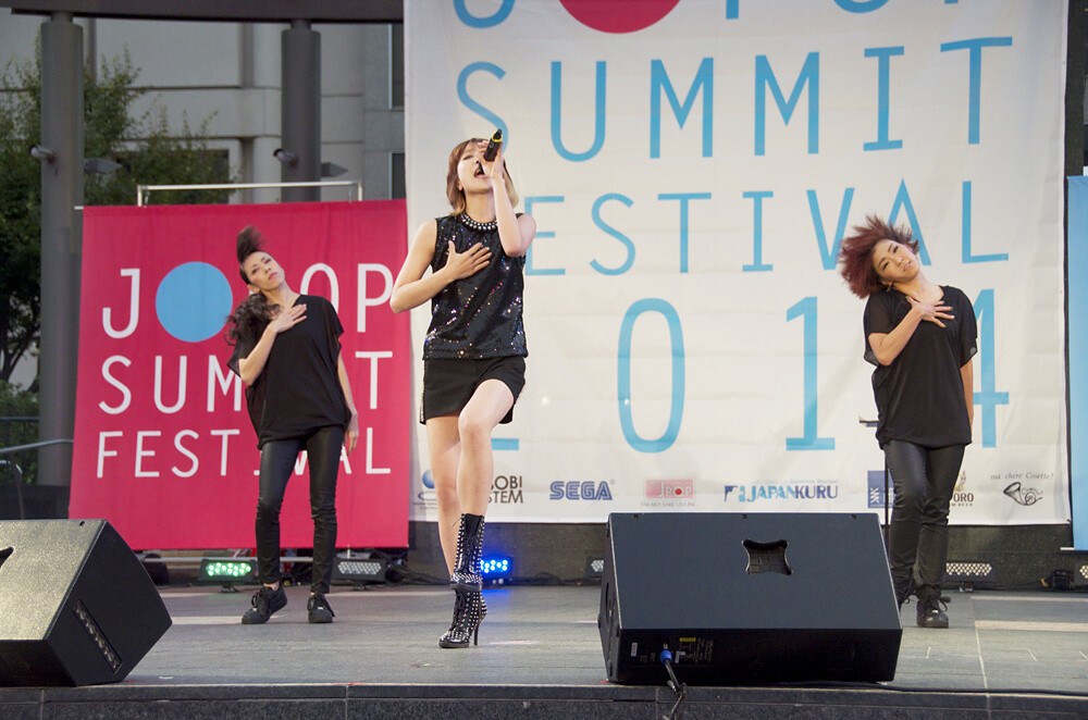 Linking Up “Dots and Lines” Around the World: An Exclusive Interview with May’n 0