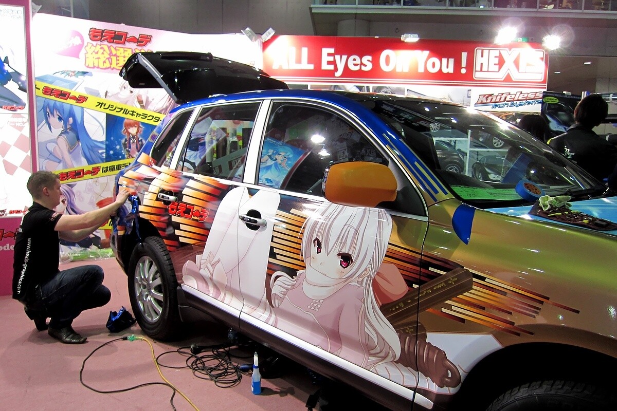From the Char Auris to a Porsche Itasha, the Tokyo Auto Salon 2013 Wows with Anime Cars 11