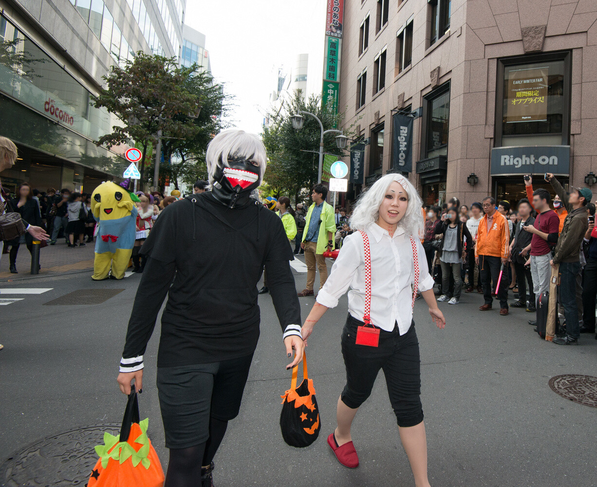 Cosplay Parade Brings Excitement to Ikebukuro! 10