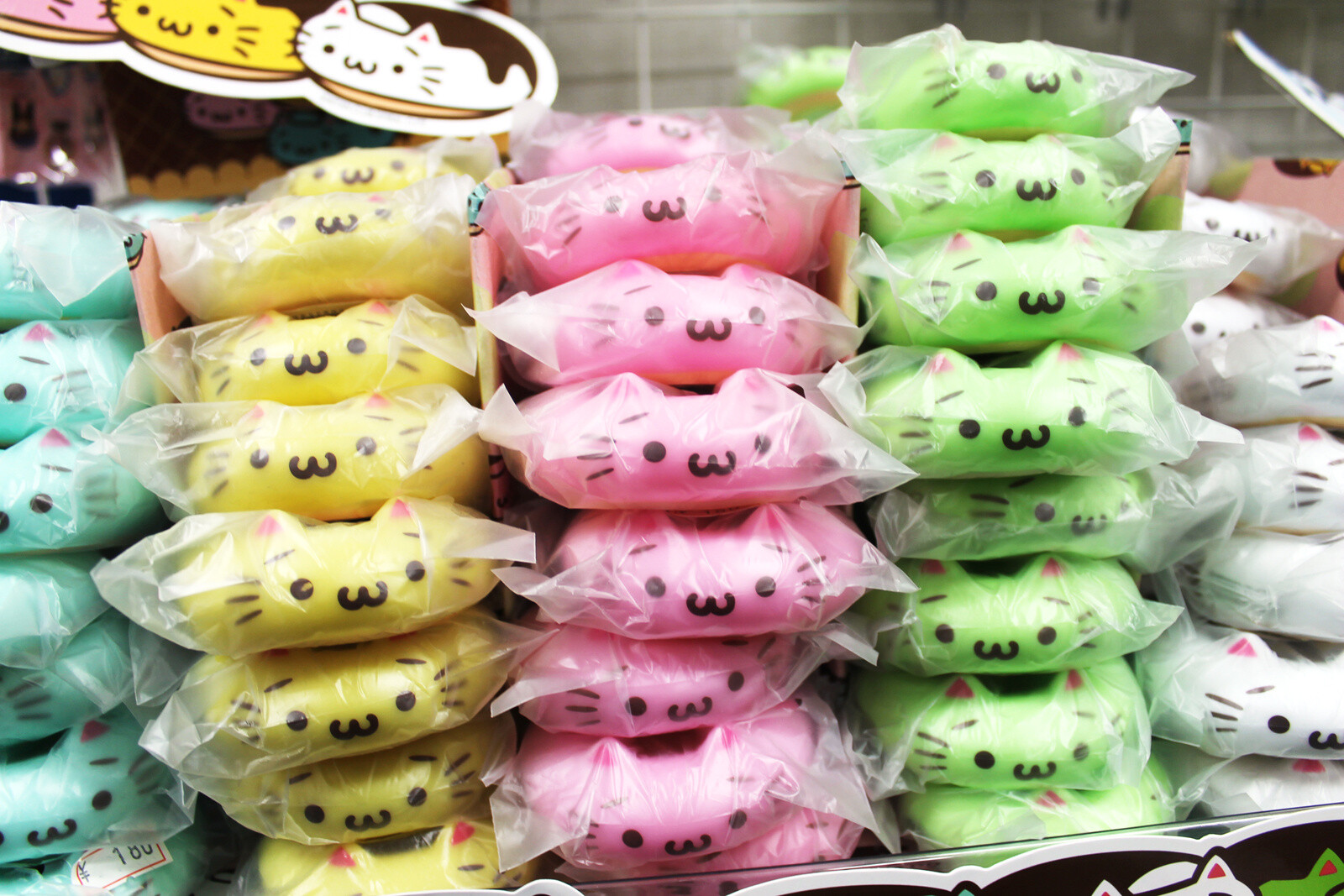 TAKARASAGASHI: A Premium Figure Shop in Akihabara 13