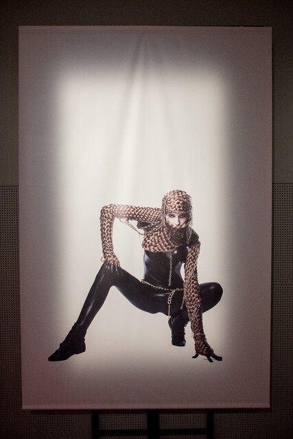 There is So Much *JoJo* Love, the Building Can’t Contain It! *JoJo* Photo Exhibition Being Held Now in Shiseido Ginza Building 13