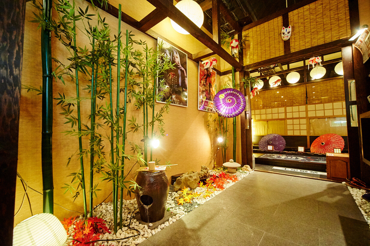 Akihabara Culture & Iwashita New Ginger Come Together! Iwashita New Ginger×Nagomi Style Cafe Collaborative Knee-high Socks on Sale Oct. 30! 9