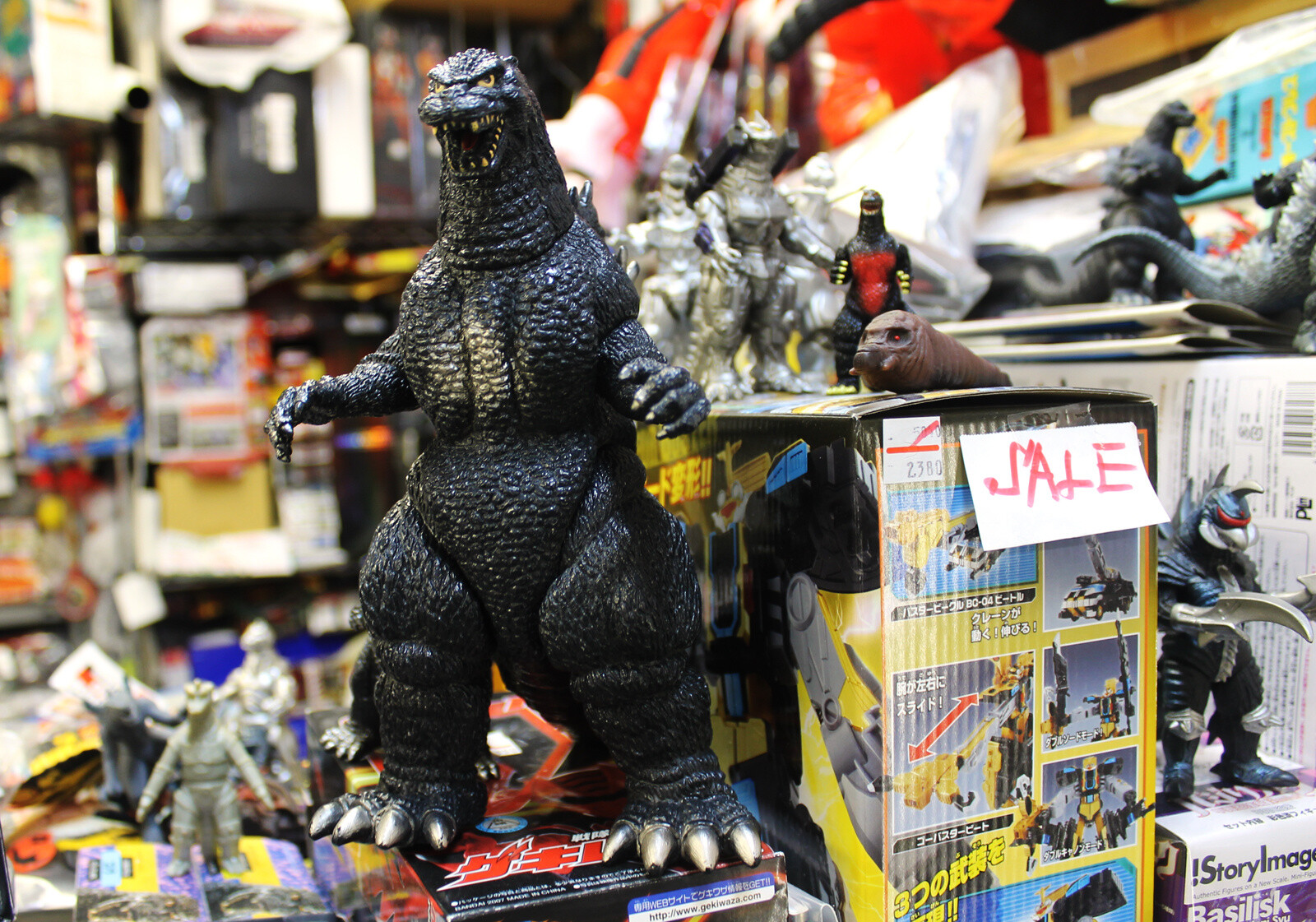 SHOP TOYS GOLDENAGE: Akihabara’s Retro Toy Specialty Shop 4