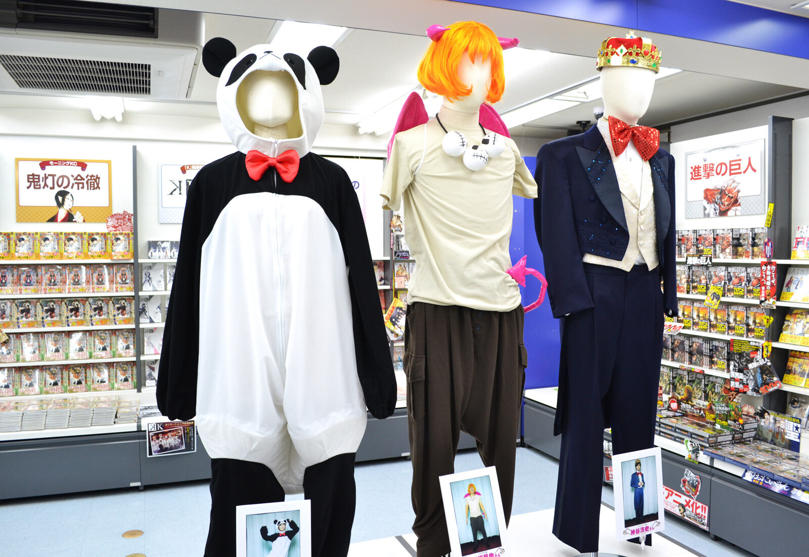 TOM Infiltrates the Best Anime Shop in the World! [2/3] 9