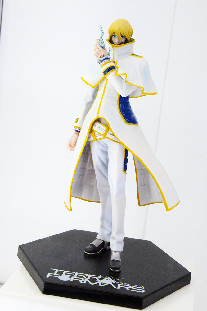 Looking Back at WonFes 2015 [Winter]! Part 1: Photo Collection of Cool & Comical Creations! 104