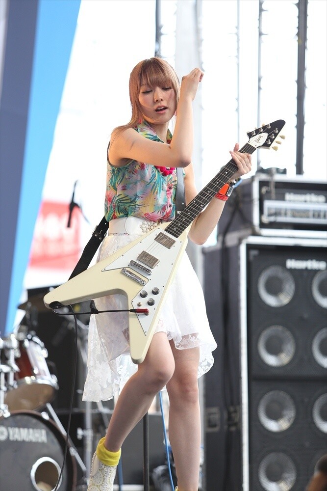 A Quarter Million People Visit Japan Festa in Bangkok 2014, Marin “Feel like a Hollywood Star!” 3