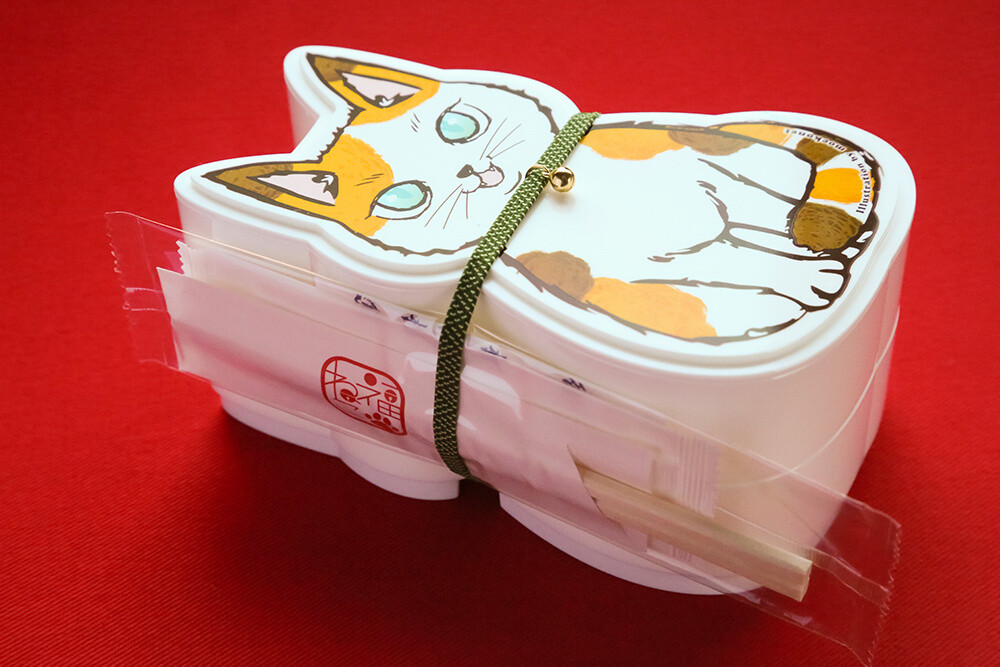 Adorable Kitty-Shaped Bento is a Cat-lover's Dream Come True! 13
