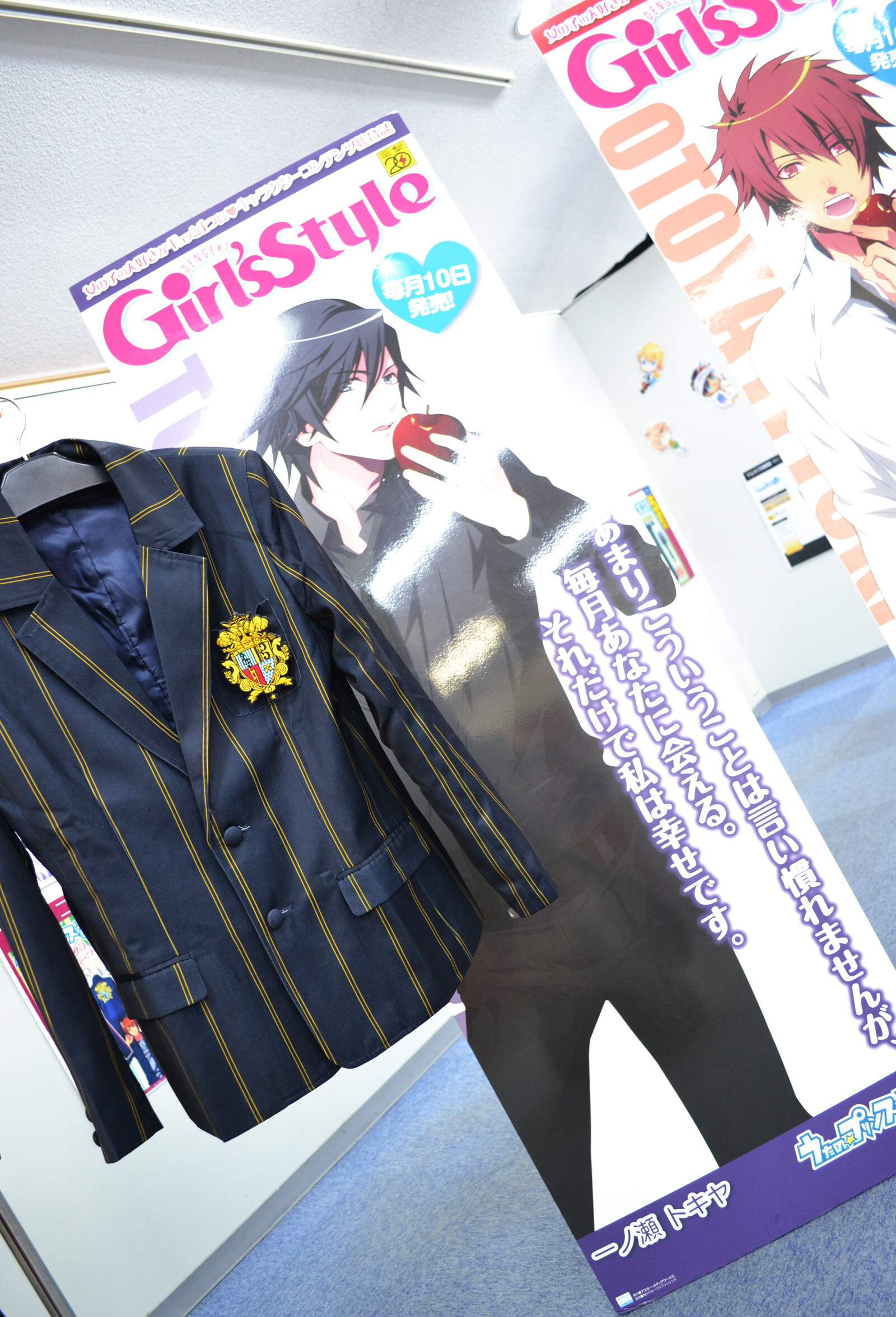 TOM Infiltrates the Best Anime Shop in the World! [3/3] 11