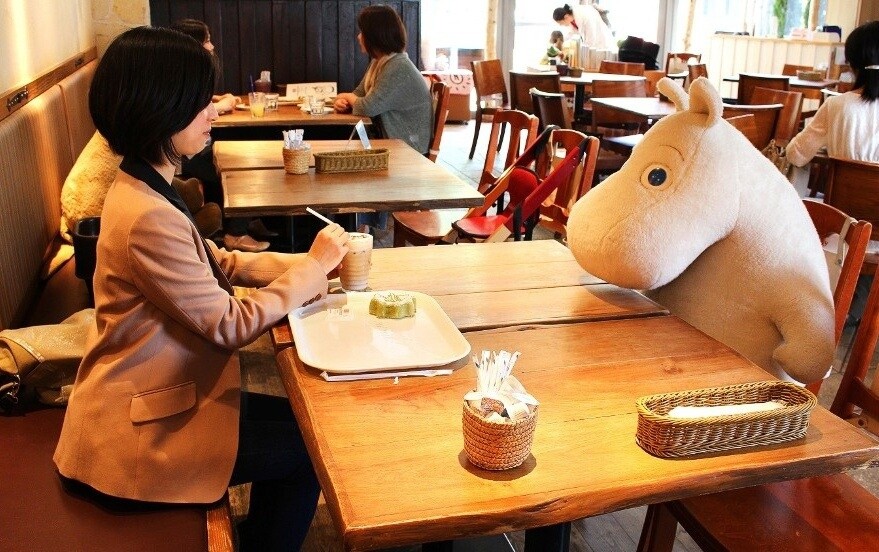 The 6 Weirdest Cafés in Tokyo 1