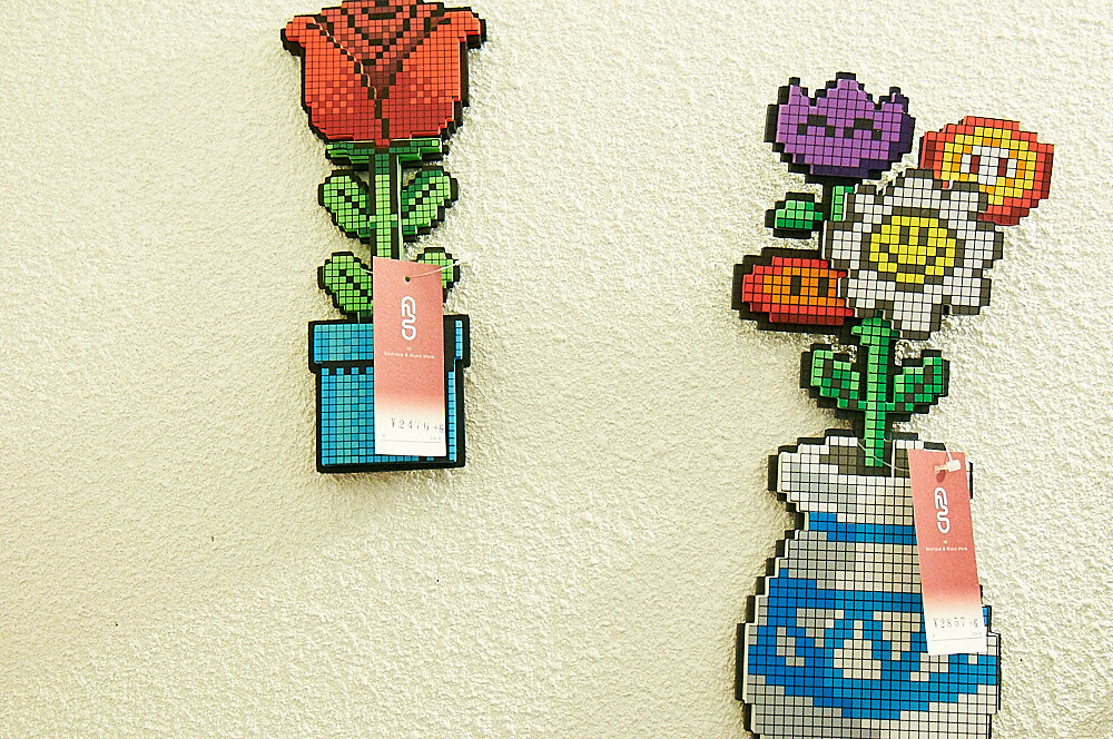 Aiming for High Dimension Anime/Manga Design: MHz Presents the Worlds of *Knights of Sidonia* and *Dorohedoro* in Clothing 43