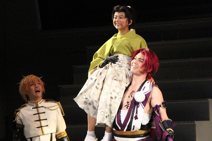 Touken Danshi Protect What’s Important to Them in New Musical “Mitohose no Komori Uta” 10