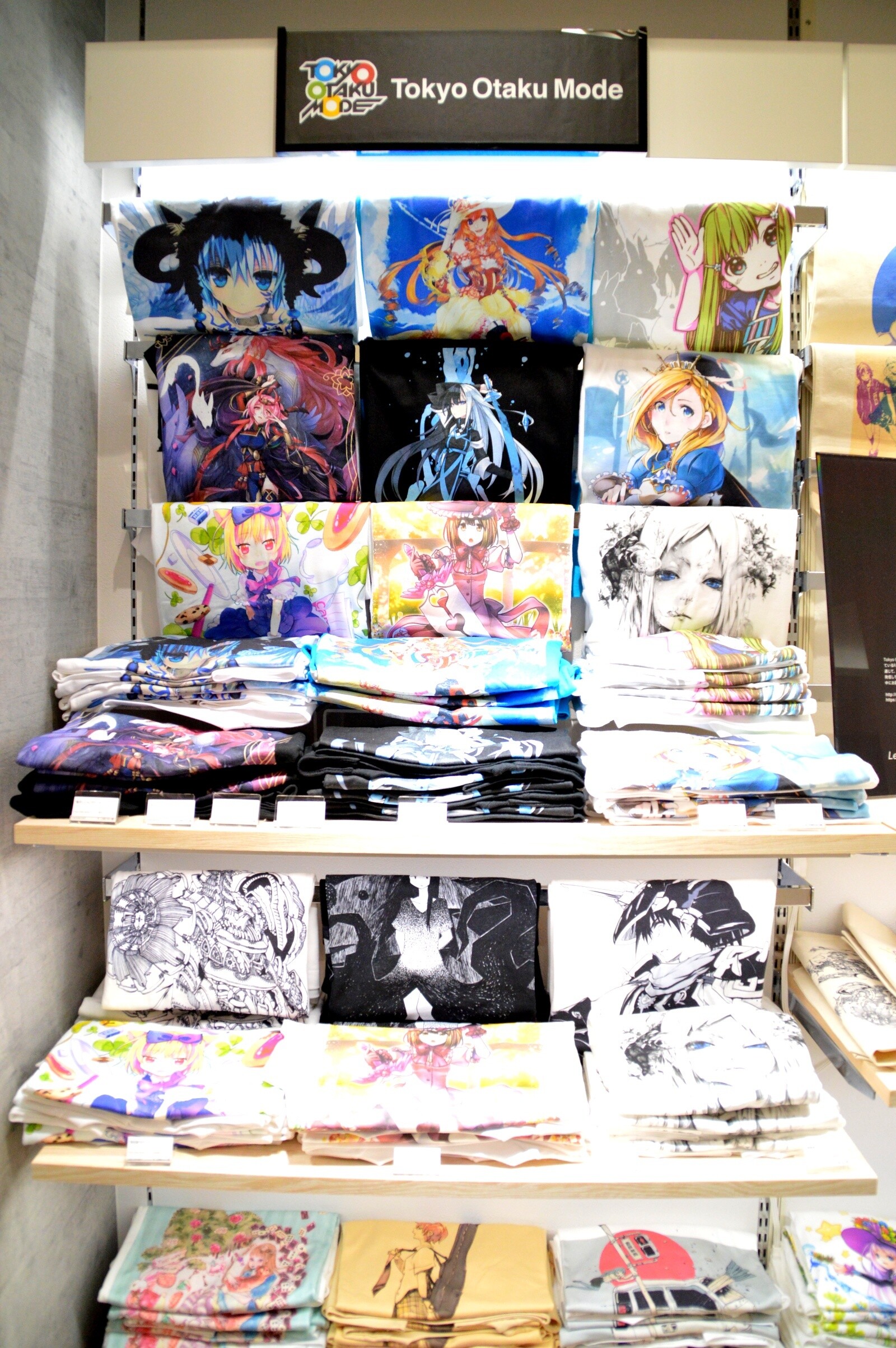 AppBank Store Shinjuku Opens! There’s Even a Booth with Original Goods from Tokyo Otaku Mode! 8