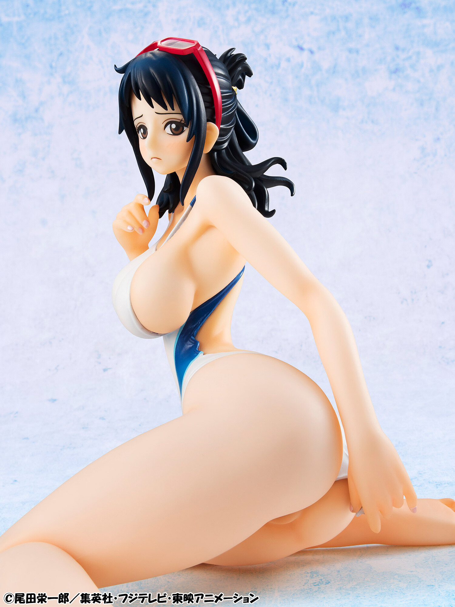 Nami and Tashigi Go to the Beach in One Piece Swimsuit Figures! 11
