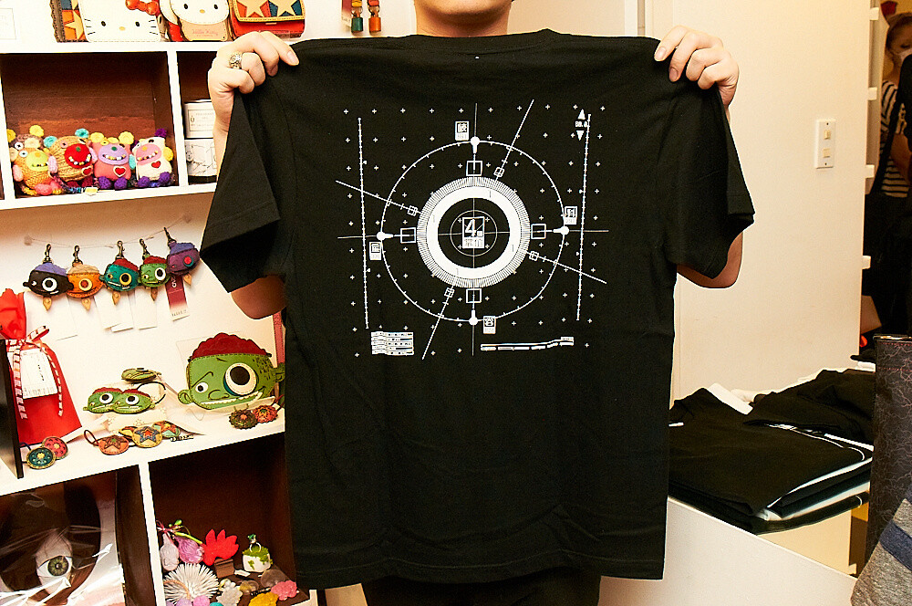 Aiming for High Dimension Anime/Manga Design: MHz Presents the Worlds of *Knights of Sidonia* and *Dorohedoro* in Clothing 15