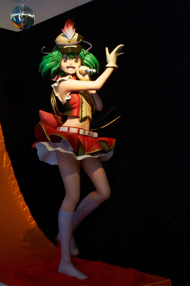 Huge ‘Macross’ Event Shibuyakku Deculture Starts in Shibuya 13