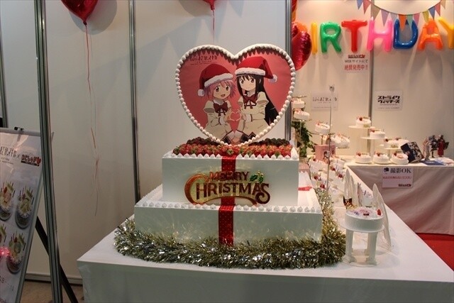 ‘MadoMagi’ and ‘Monogatari’ Characters Become Cakes at AnimeJapan 2015 AniSugar Booth 0
