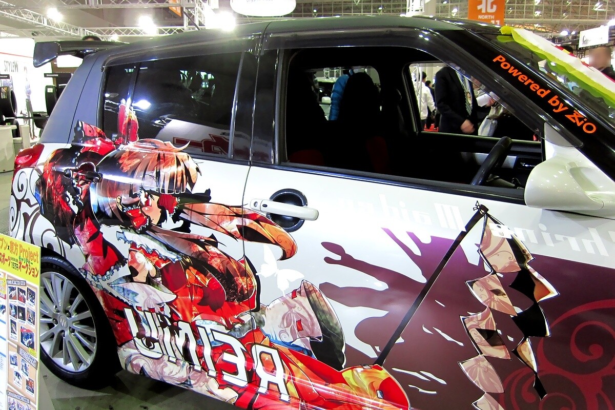 From the Char Auris to a Porsche Itasha, the Tokyo Auto Salon 2013 Wows with Anime Cars 8