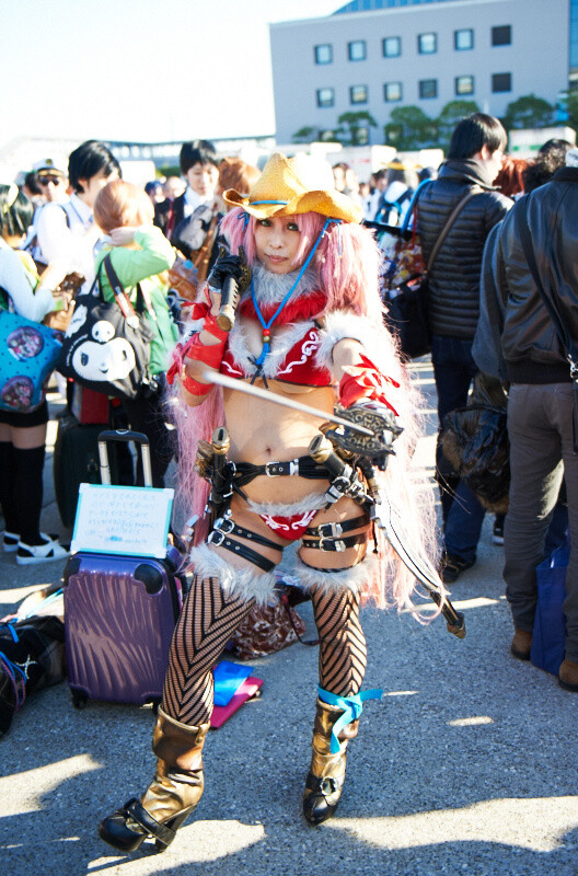 Comiket 89 Photo Report: Day 2 10