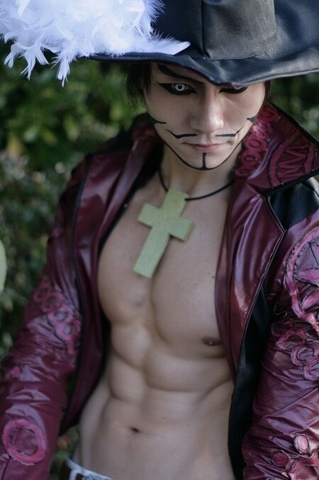 Dracule Mihawk - One Piece 4