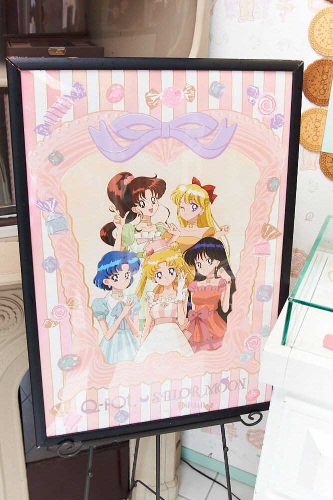 Spend A Day With Pretty Guardians at Incredible Q-pot CAFE. x Sailor Moon Collab! 59