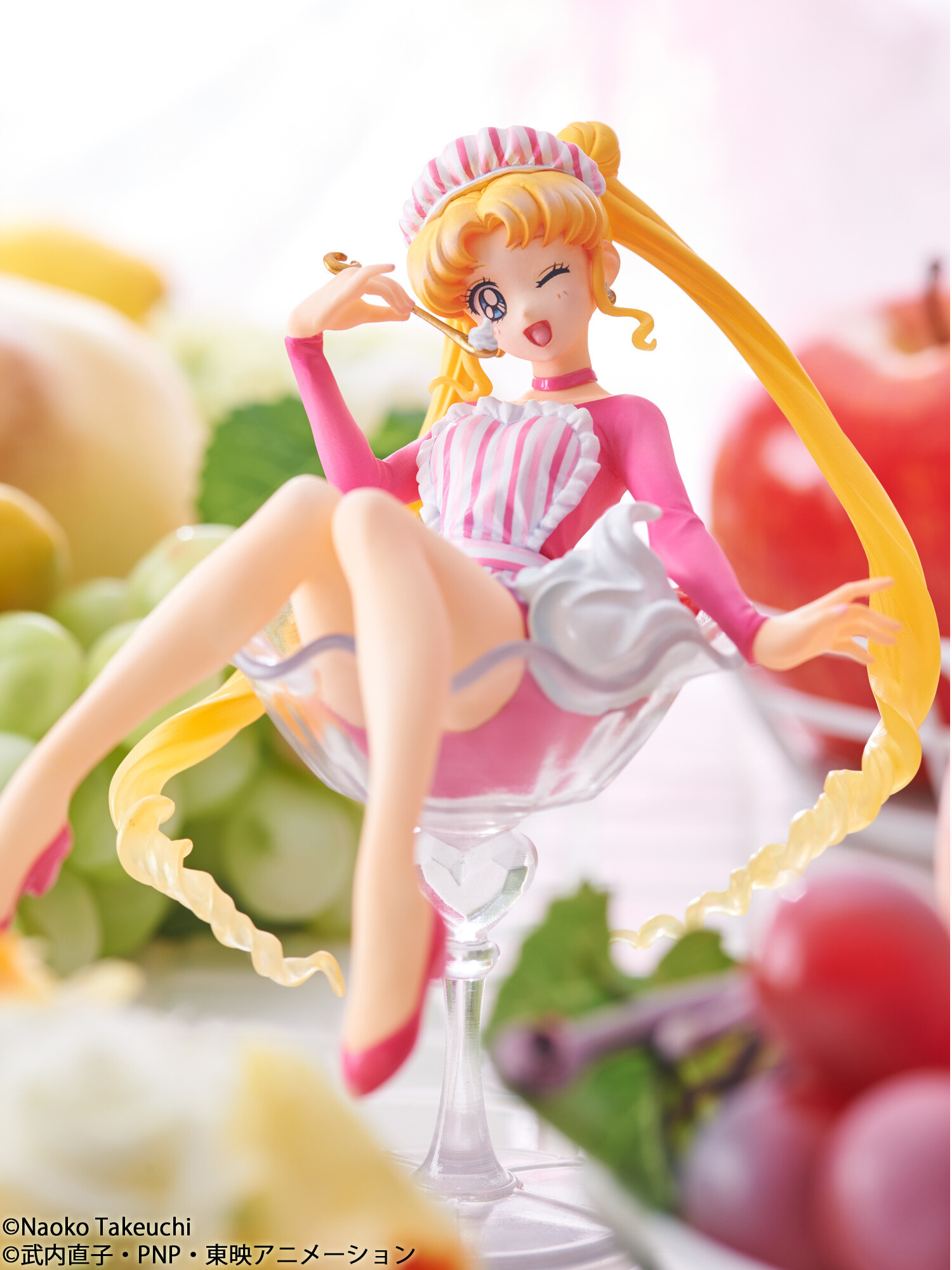 Sailor Moon’s Usagi Tsukino Is a Cute Nakayosi Waitress in the First of a New Line of Figures! 4