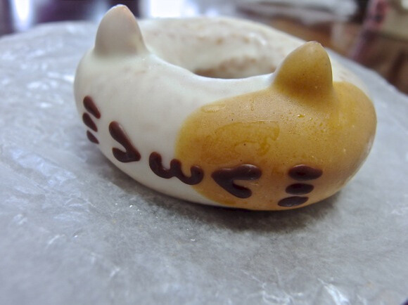 Celebrate Cat Day in Japan with these delicious cat doughnuts from Ikumi Mama Animal Doughnuts 10
