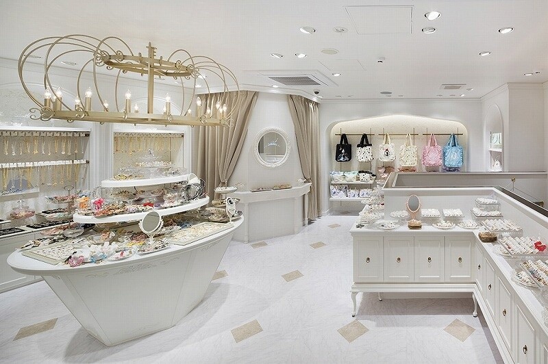 Become Your Own Princess With Adorable Sailor Moon Collab! 3